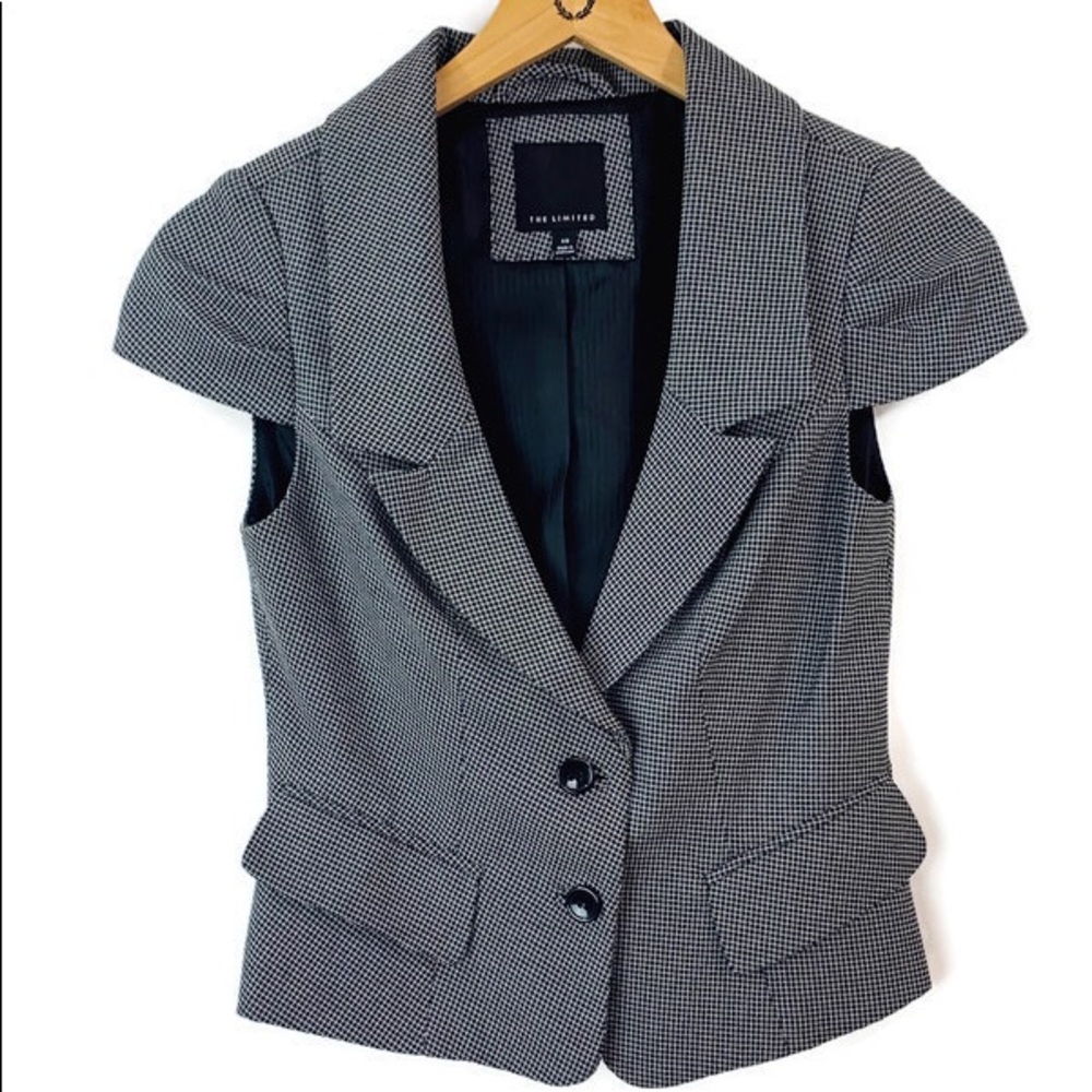 The Limited XS Black and White Cap Sleeve Vest